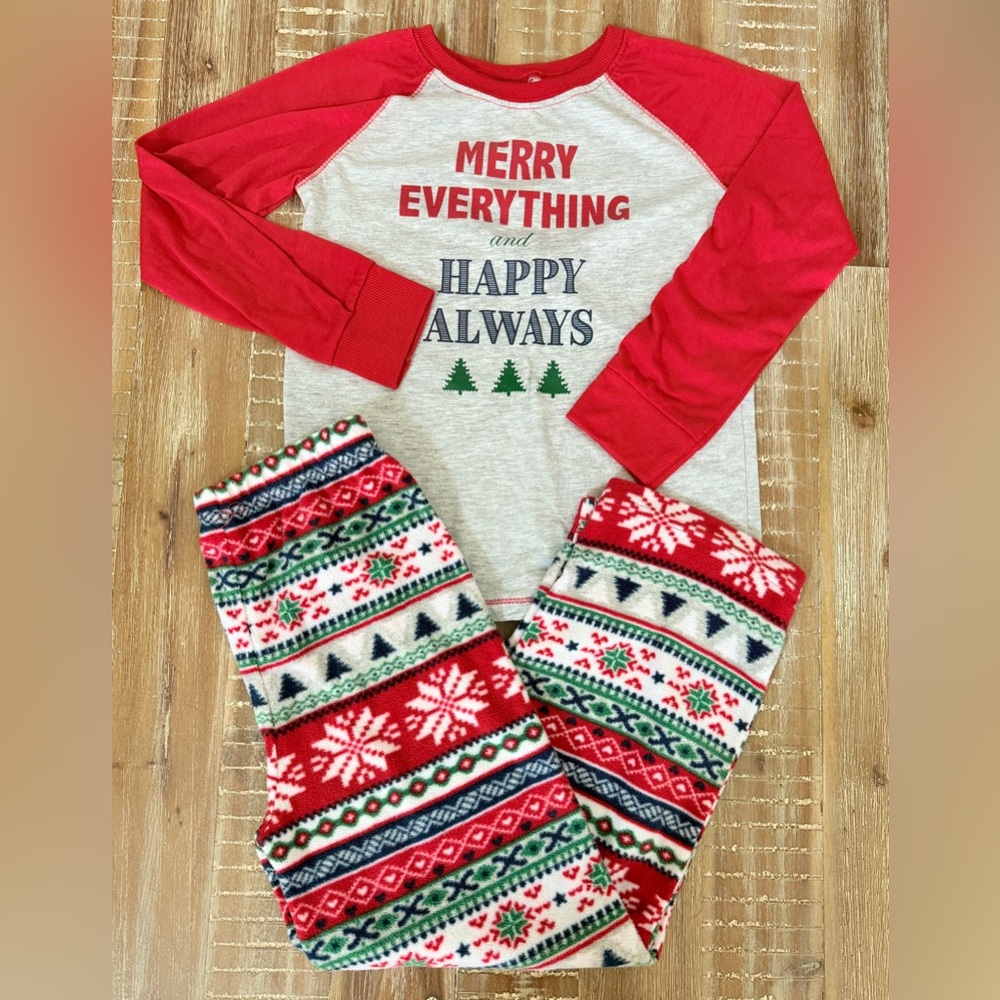 Kids Christmas Holiday Pajamas 2 piece set Sz M(8)